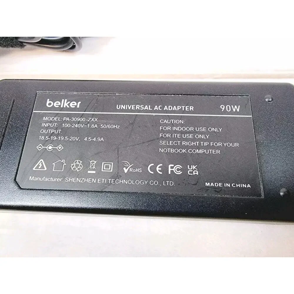 Belker Universal AC Adapter PA-30900-ZXX 90W